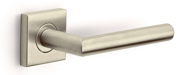 Formani BASICS LB2-19BSQ deurkruk geveerd op vierkant rozet PVD champagne