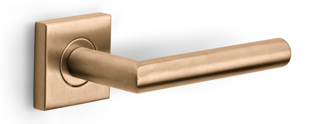 Formani BASICS LB2-19BSQ deurkruk geveerd op vierkant rozet PVD licht brons