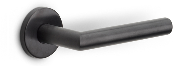 Formani BASICS LB2-19 deurkruk geveerd op rozet EN1906 klasse 3 PVD gunmetal